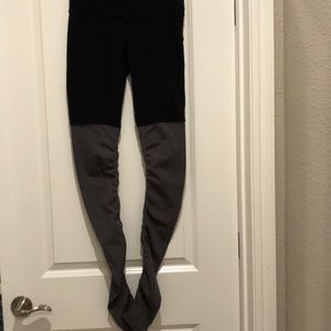 Barely worn Alo Goddess Leggings!